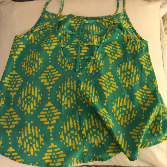 Green and yellow soprano tank - Picture 3 of 4